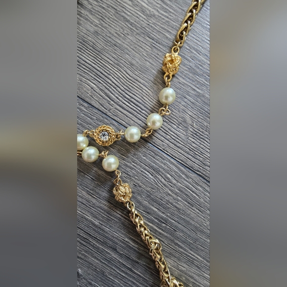 Long heavy Jcrew  gold chain pearl crystal statement necklace (3 tiered) - Picture 8 of 9